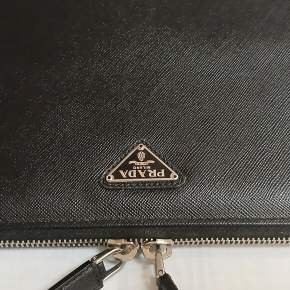 Prada Vintage Tessuto Nylon iPad Case Black - Picture 5 of 11
